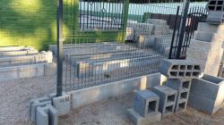 Wzór 16 - ogrodzenie betonowe + sztachety drewniane - Ogrodzenia betonowe