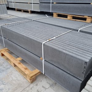 Podmurówka Betonowa B5GŁ Podmurówka Betonowa MK2 WIBROPRASA kolor GRAFIT